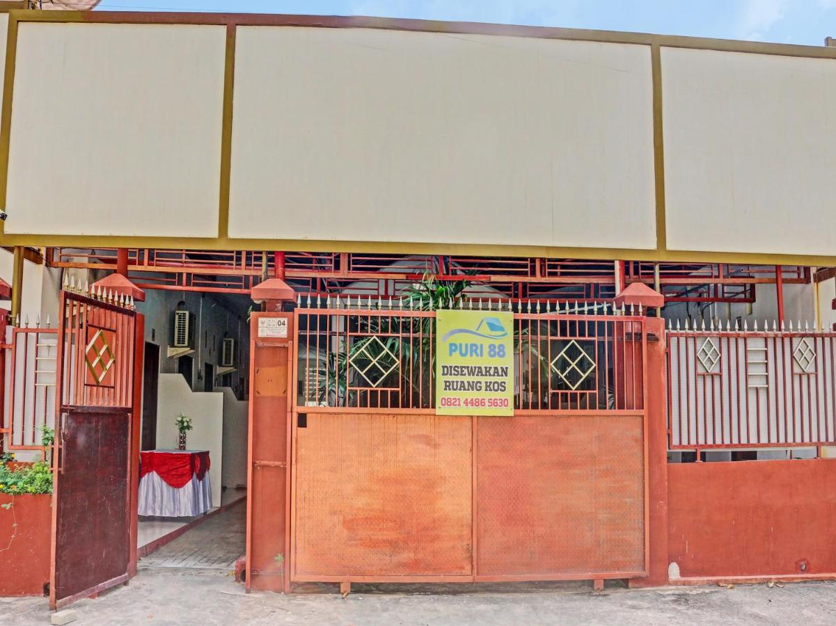 Oyo 91416 Puri 88 Homestay Kupang  Exterior foto