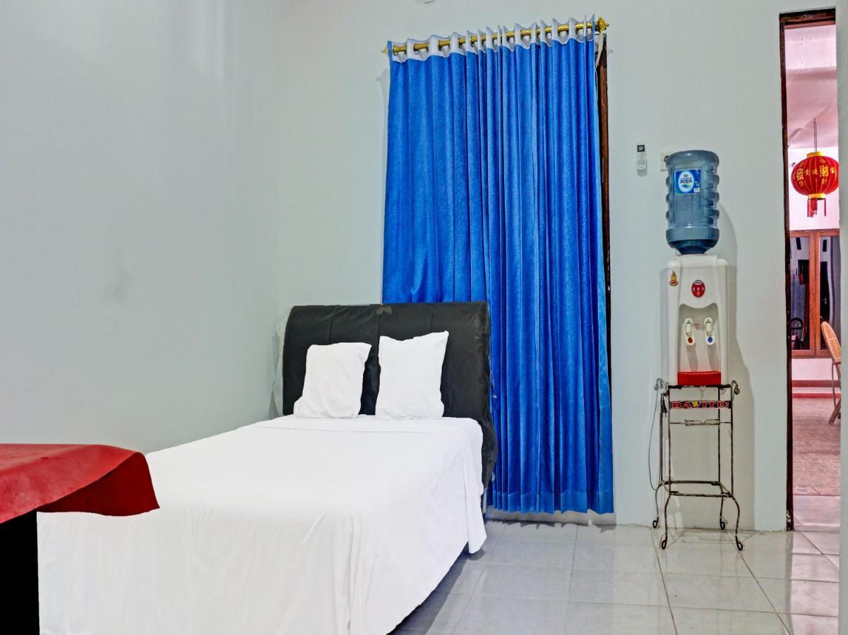 Oyo 91416 Puri 88 Homestay Kupang  Exterior foto